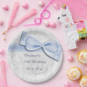 第30誕生日の青いダマスク織およびフェイクな弓 ペーパープレート (パーティー)