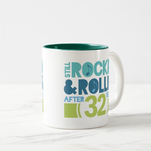 第32おもしろいな記念日の結婚 ツートーンマグカップ (正面右)