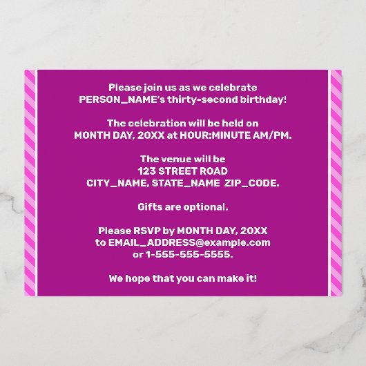 第32回バースデーはっきりしたタ・パーティ：おもしろい、ピンクストライプ・数32 箔招待状 (裏面)