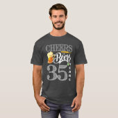 第35 35年への誕生日のワイシャツ応援そしてビール Tシャツ (正面フル)