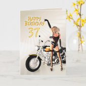 第37モーターバイクの女の子が付いているバースデー・カード カード (黄色い花)