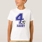 第4名前入りな誕生日の男の子のサッカー Tシャツ (正面)