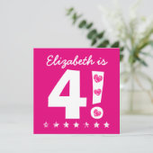 第4回誕生日名前をカスタムするピンク、女の子A05用 招待状 (スタンド正面)