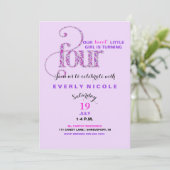 第4誕生日ラベンダーパープルピンクの振り掛け 招待状 (スタンド正面)