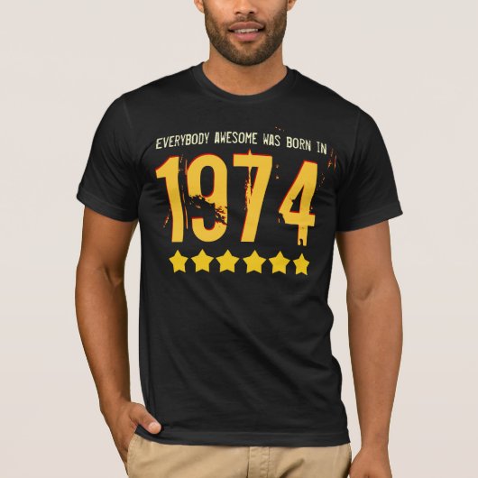 第40素晴らしい誕生日は1974年または年V01を生まれます Tシャツ (正面)