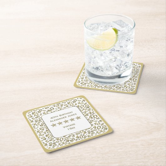 第40誕生会の金ゴールドおよび白い数パターン スクエアペーパーコースター (インサイチュ)