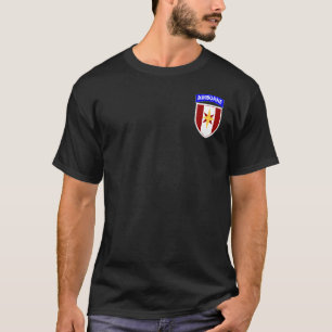 第44 MEDCOMパッチ Tシャツ