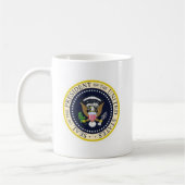 第45大統領を切札で取って下さいMug コーヒーマグカップ (左)