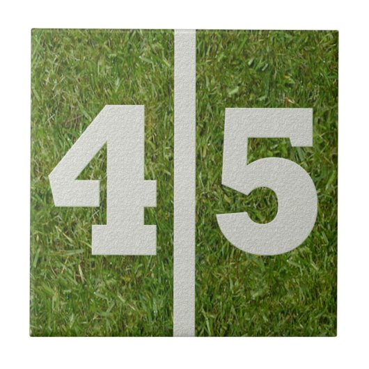 第45誕生日のフットボールのカスタマイズ可能なタイル タイル (正面)