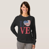 第47月4日愛国愛アメリカ国旗のハート Tシャツ (正面フル)