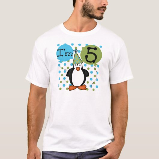 第5ペンギンの誕生日のTシャツおよびギフト Tシャツ (正面)