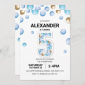 第5回バースデーパーティー青と金ゴールドバルーンボーイ 招待状 (正面/裏面)