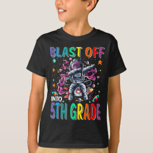 第5級ロケット新学期に突進 Tシャツ