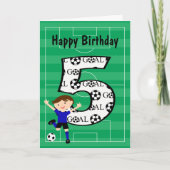 第5誕生日の青および黒いサッカーのゴールカード カード (正面)