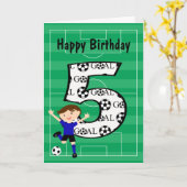 第5誕生日の青および黒いサッカーのゴールカード カード (黄色い花)