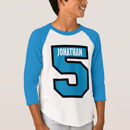 第5誕生日ボーイスポーツ番号5年A02A Tシャツ (正面)