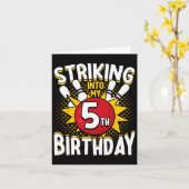 第5誕生日ボーリングテーマの誕生日への打撃 カード (黄色い花)