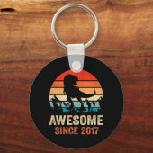 第5誕生日恐竜5歳の少年素晴らし達 キーホルダー (正面)