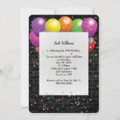 第50回バースデーパーティーのネオンの看板を壁に 招待状 (裏面)