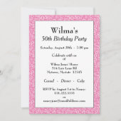 第50回誕生日パーティーピンク/白の数字パターン 招待状 (正面)