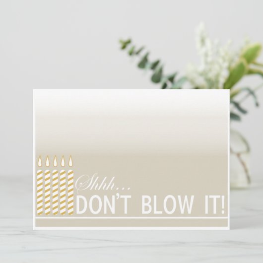 第50誕生会の金ゴールドの招待状を驚かして下さい 招待状 (スタンド正面)