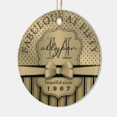 第50誕生日シャンパン金ゴールド水玉模様ボストライプウ セラミックオーナメント (左)