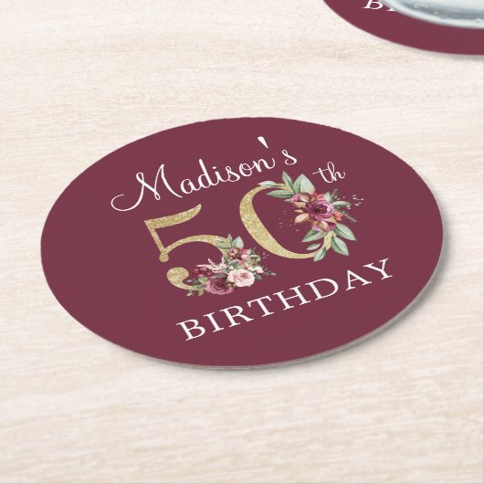 第50誕生日ブルゴーニュパーソナライズされた金ゴールド ラウンドペーパーコースター (アングル)