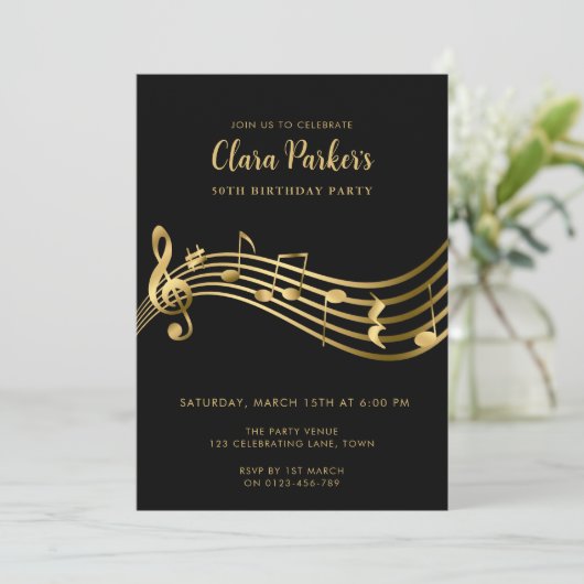 第50誕生日ミュージックノートエレガント金ゴールド 招待状 (スタンド正面)