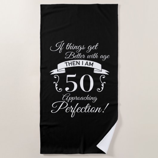 第50誕生日ユーモアが完璧に迫る ビーチタオル (正面)