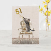 第51誕生日バルーンとタビーキャット カード (黄色い花)