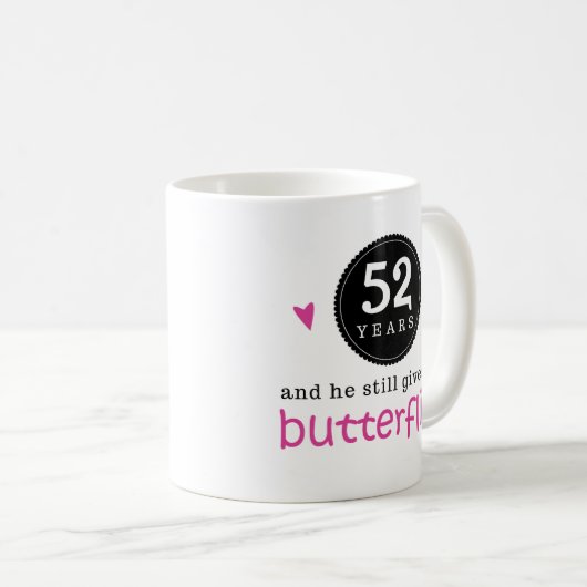 第52結婚記念日の蝶のためのギフト コーヒーマグカップ (正面右)