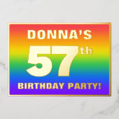第57回誕生日パーティー:おもしろいカラフル、レインボーパターン 箔招待状 (正面)