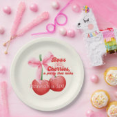 第6誕生日コケットさくらんぼの湾曲泡の文字 ペーパープレート (パーティー)