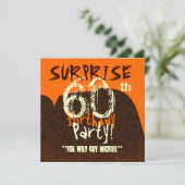 第60誕生日のブラウンのアイボリーのオレンジW130を驚かして下さい 招待状 (スタンド正面)