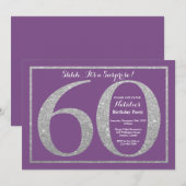 第60誕生日の紫色および銀製のグリッターを驚かして下さい 招待状 (正面/裏面)