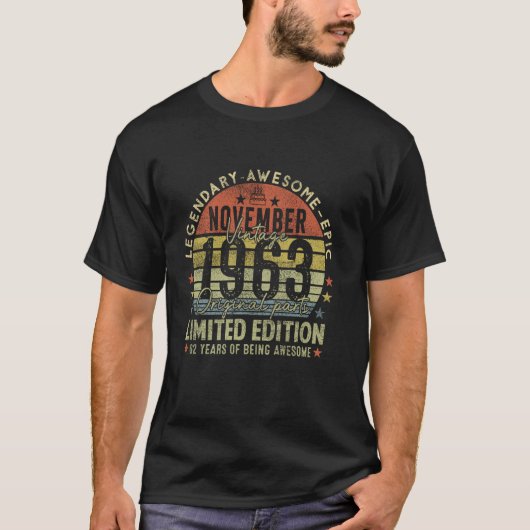 第62誕生日ギフトヴィンテージ1963年11月62年 Tシャツ (正面)