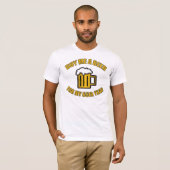第65誕生日おもしろいビール Tシャツ (正面フル)