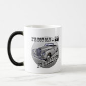 第65誕生日のTシャツおよびギフト モーフィングマグカップ (左)
