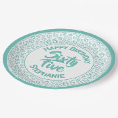 第65誕生日クールな数パターンティール（緑がかった色）か白 ペーパープレート (アングル)