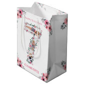 第7誕生日の少女フォトコラージピンクフラワー ミディアムペーパーバッグ (裏面アングル)