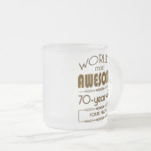 第70すばらしい誕生祝いの世界のベスト フロストグラスマグカップ (正面右)