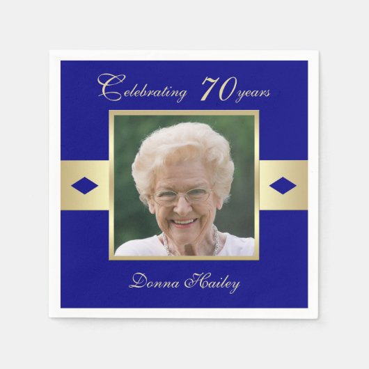 第70回バースデーパーティー写真オンネイビーブルー紙 スタンダードカクテルナプキン (正面)