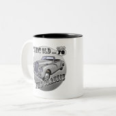 第70誕生日のTシャツおよびギフト ツートーンマグカップ (正面左)