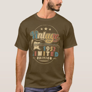 第70誕生日ギフトギターラバー1952 Edition 70 Tシャツ