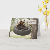 第75誕生日ベア座ってタイヤをスイング カード (黄色い花)