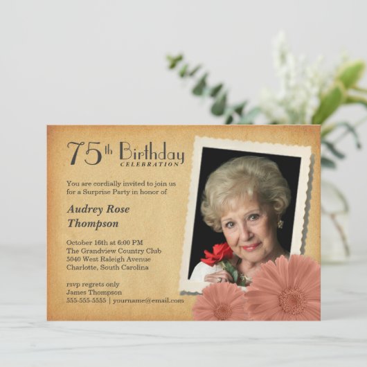 第75誕生日ヴィンテージデイジーフォト招待状 招待状 (スタンド正面)
