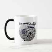 第80誕生日のTシャツおよびギフト モーフィングマグカップ (左)