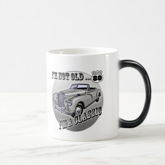 第80誕生日のTシャツおよびギフト モーフィングマグカップ (右)