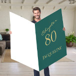 第80誕生日金ゴールド台本グリーン第80章巨人 カード<br><div class="desc">80祝歳の愛者が、T4 Studioからの驚くべきグリーティングユニークカードを持つ。緑の背景に金ゴールドス鮮やかクリプトを描いたこの美しいカードは、心からのメッセージが彼らの顔に読スマイルを持つに確かである。友人、家族、または特別な誰かのために、このカードは、この重大な大事な行事を祝う完璧な方法である。</div>
