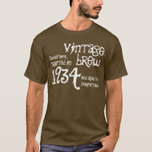 第80誕生日1934年または年のヴィンテージのブラウンの白 Tシャツ (正面)